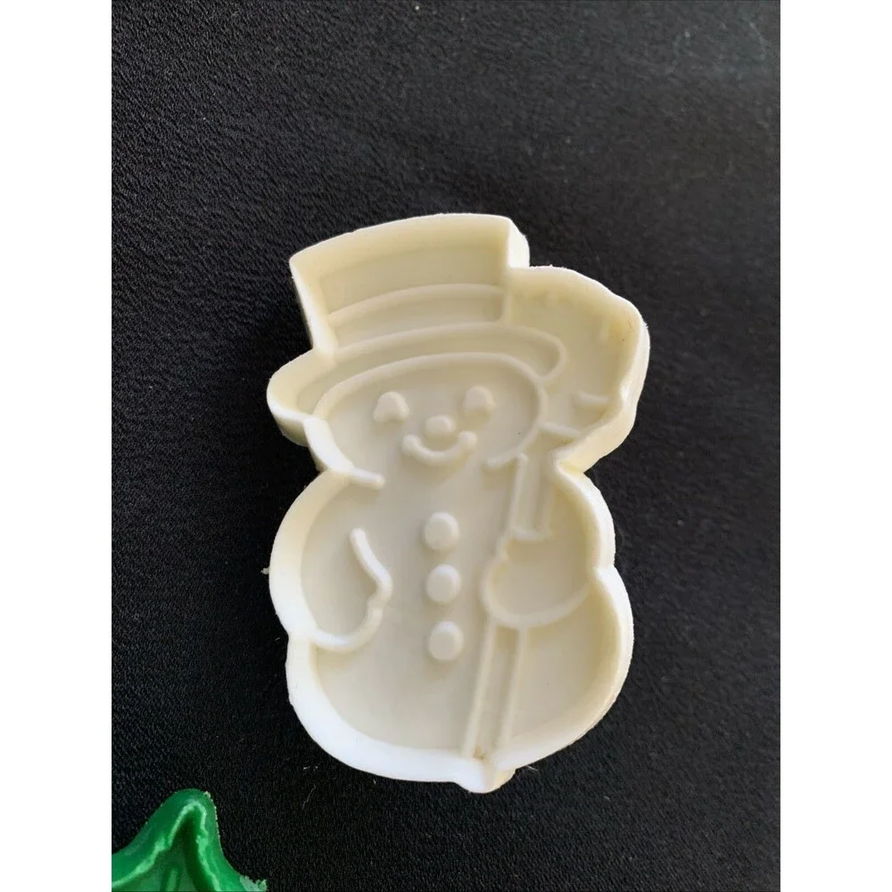 Vintage Hallmark Christmas Cookie Cutters Small 2
